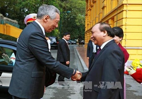 នាយករដ្ឋមន្ត្រីសិង្ហបុរីបញ្ចប់ប្រកបដោយជោគជ័យដំណើរទស្សនកិច្ចជាផ្លូវការនៅវៀតណាម